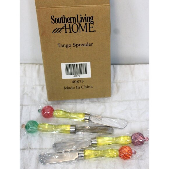 Southern Living 4 Pc Tango Spreader Knives Clear Handles Stainless Summer 40873 - Picture 1 of 7